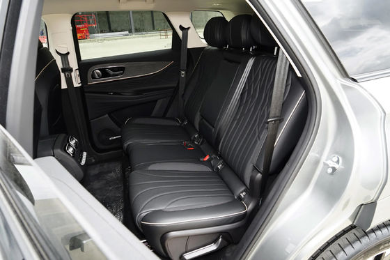 2024 チェリーティゴ 9 2.0T 8AT AWD 7 席 ガソリンSUV 50-80L 燃料タンク容量とABS
