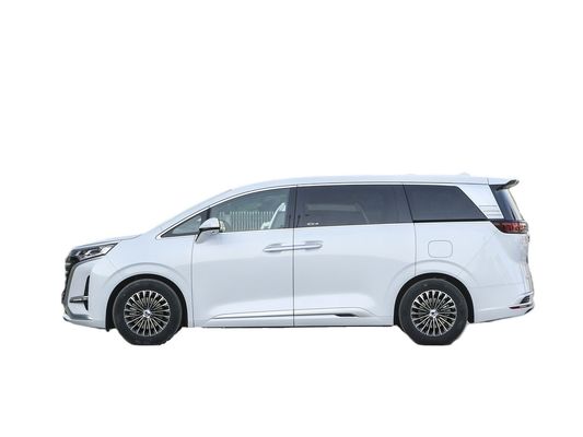 DENZA D9 4x4 MPV 7人座 103.36kWh バッテリー容量 2モーター 中型・大型
