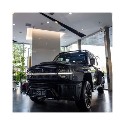 Cyberpunk Tank 300 コンパクトSUVの ガソリン燃料ハイブリッドSUV