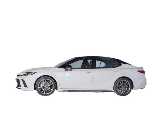 ハイブリッドガソリン トヨタ・キャムリー セダン ユーロVI 排気基準 2024 車両 0km 中古車