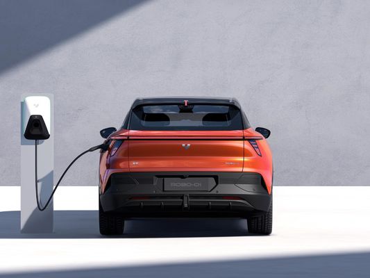 ジーリー・ジユエ 01 トルナリーリチウム電池 双エンジンの4WD 高級SUV AIカーロボットEV 2024
