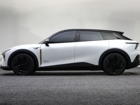 ジーリー・ジユエ 01 トルナリーリチウム電池 双エンジンの4WD 高級SUV AIカーロボットEV 2024
