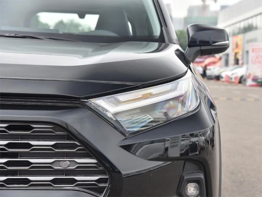 トヨタ RAV4 2023 5ドア 5人乗り SUV 最大トルク 221 N-m スタイリッシュなデザイン