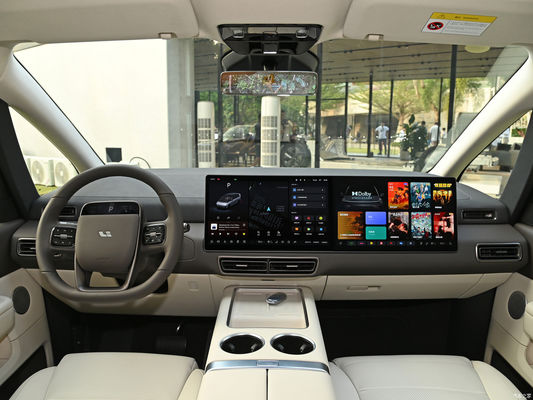 リシアン メガ 7 席 MPV 4WD 純電動車 400kW 最大出力 5350x1965x1850