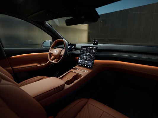 赤 NIO 電動車 EC7 EC6 ES6 ES8 2024 ホイールベース 2960mm ワイライエネルギー車両