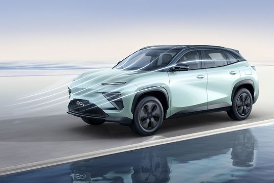 2024 Chery EQ7 5人乗りのEV SUVとリチウム電池で未来の運転を体験する