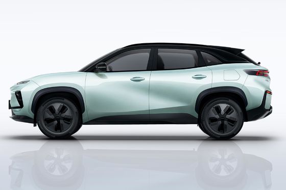 2024 Chery EQ7 5人乗りのEV SUVとリチウム電池で未来の運転を体験する