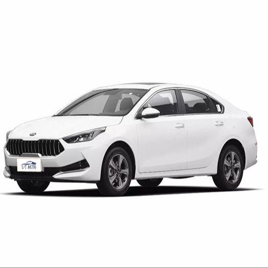 2024 KIA K3 エコノミーEVカー コンパクトセダン 410kmの走行距離と最大速度165km/h