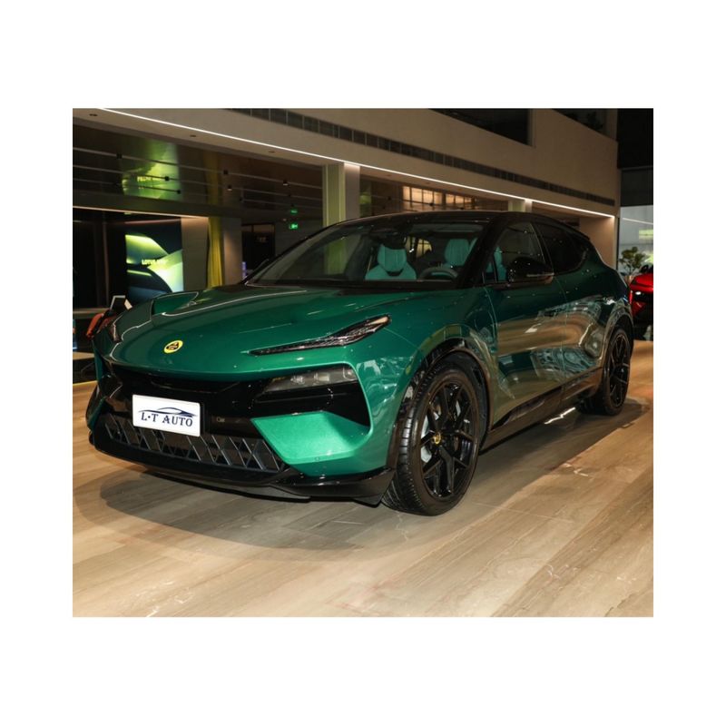2024 レッド ロータス エレトレ A 4WD スポーツ SUV で 未来の 運転 を 体験 する