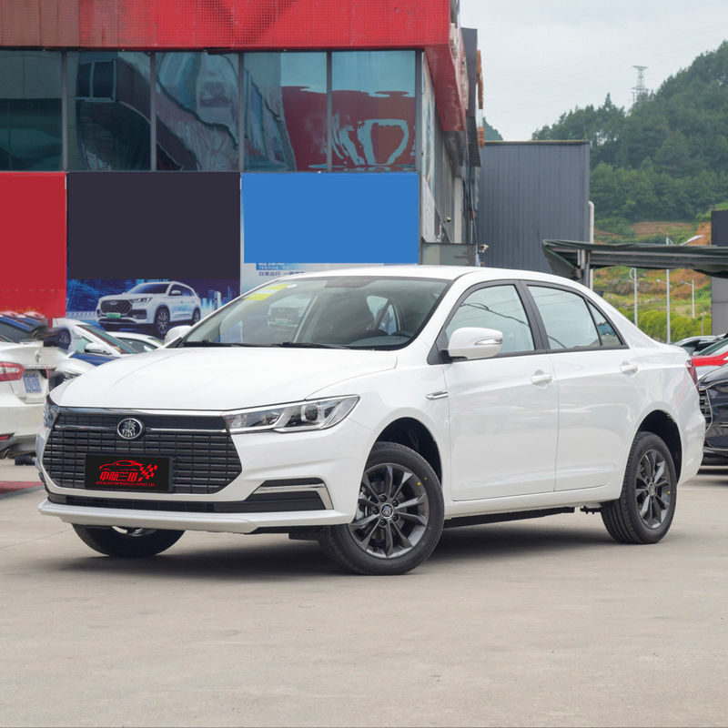 BYD Qin EV 左手駆動セダン 100%電気燃料 急速充電時間 1.3h