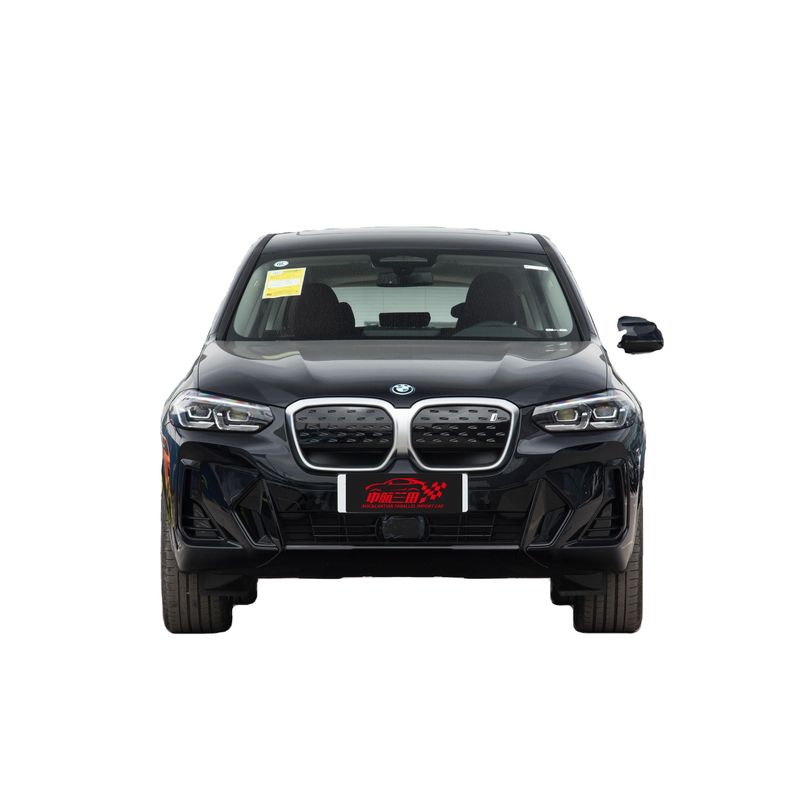BMW iX3 電動パトロールカー 4か5人座 総動力 210kw 最大速度 180kw/h