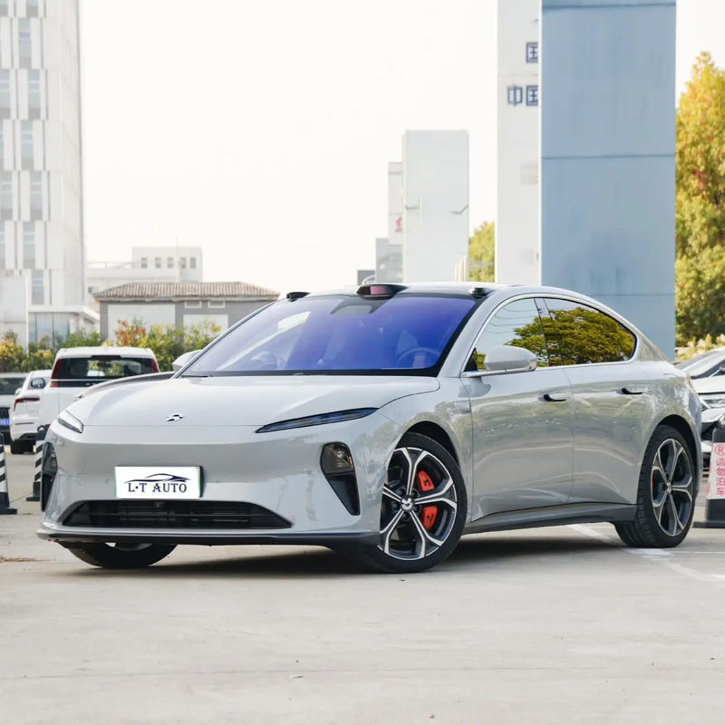 NIO ET5 純電動 560/710km バッテリー寿命 6-8時間充電時間 中型スポーツカー