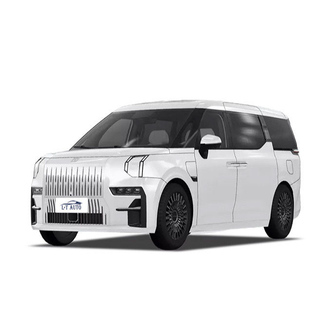 純電動 中型・大型MPV 6人座 双エンジンの電池電動車 2024年