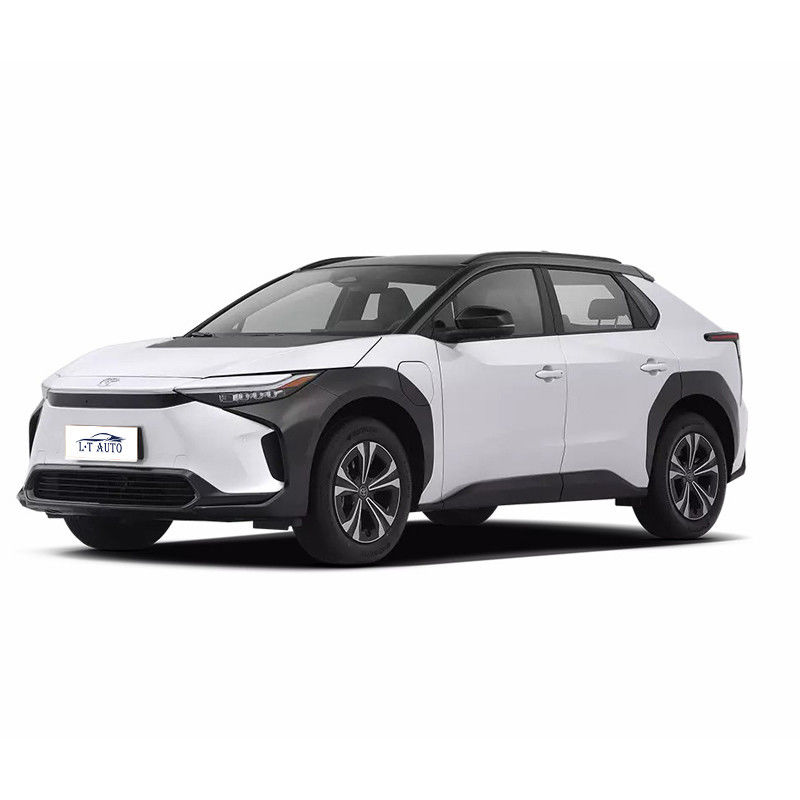 5ドア5座BZ4X電動SUV 四輪駆動とリチウムイオン電池