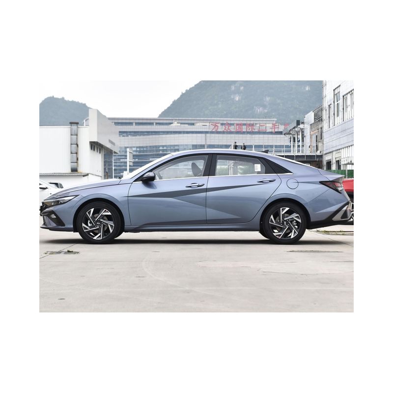 2024 ハインダイ エラントラ 1.5L CVT 自動 FWD 燃料 ガソリン 車 5 席で製造